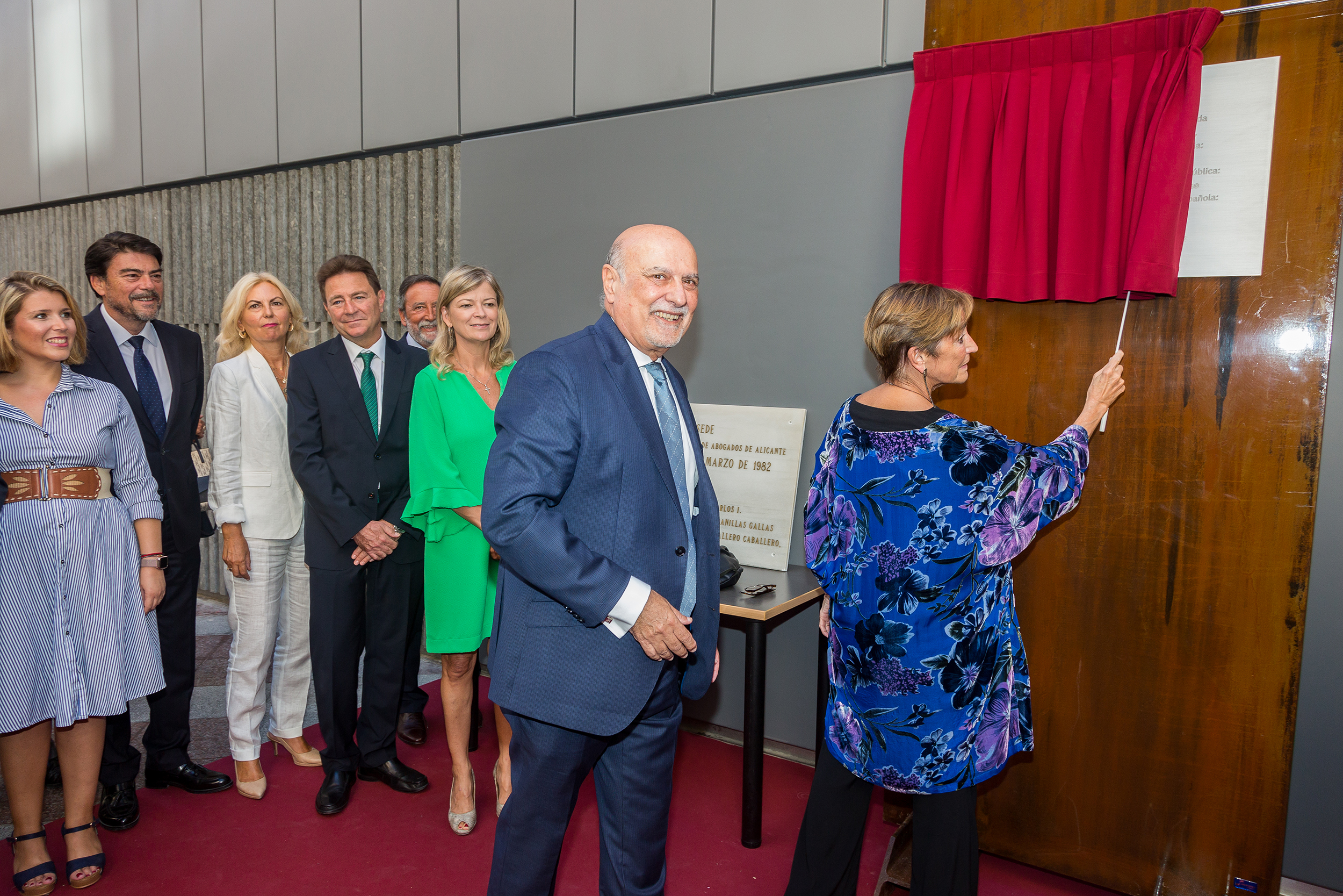 La Abogacía de Alicante refuerza su imagen con la apertura de su nueva sede