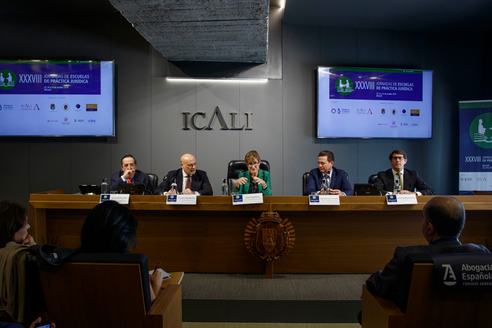 La presidenta de la Abogacía Española apuesta por un enfoque más práctico en el examen de acceso a la profesión