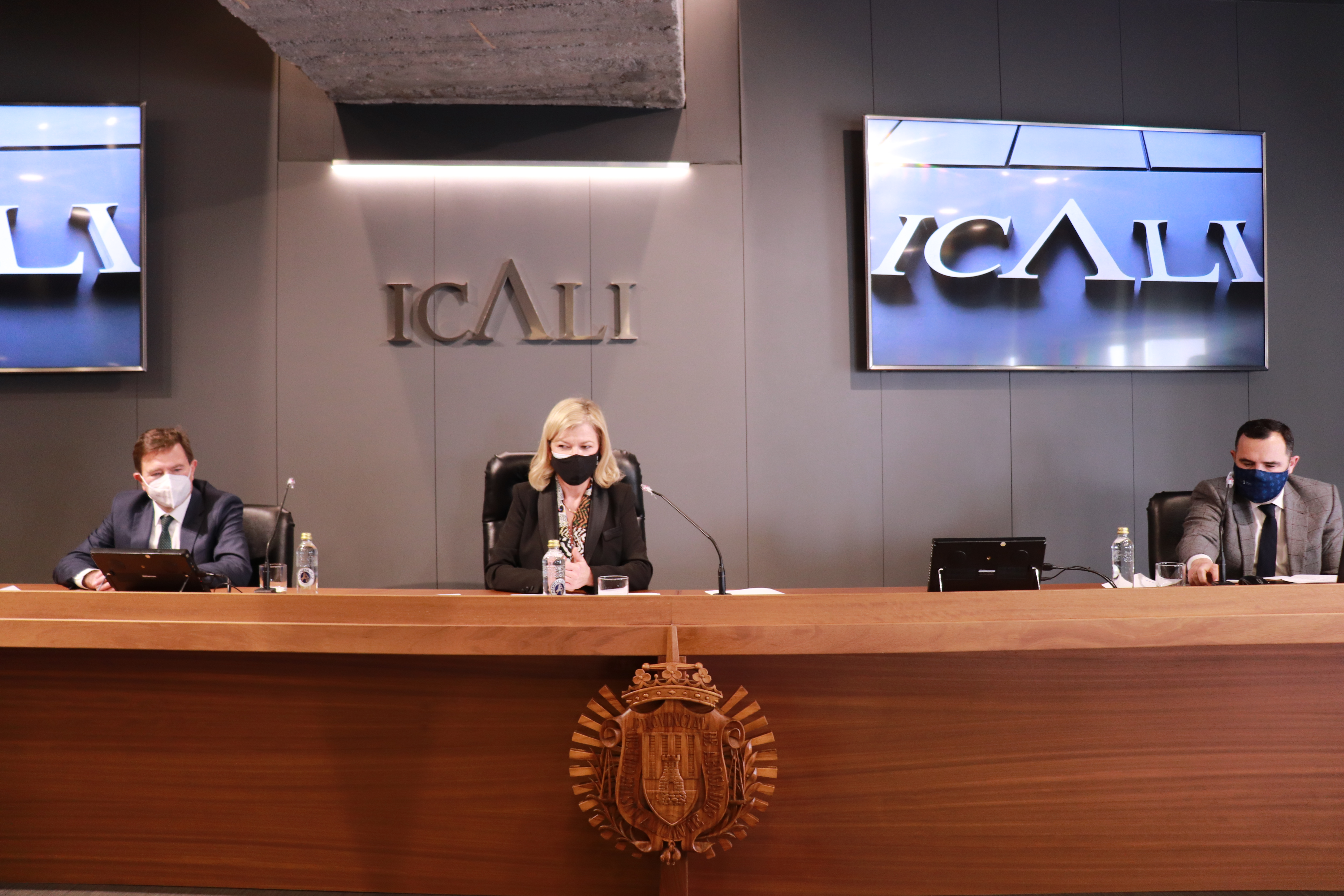 La consellera de Justicia señala la mediación como una vía fundamental para aliviar la carga de asuntos que llegarán a los juzgados este 2021