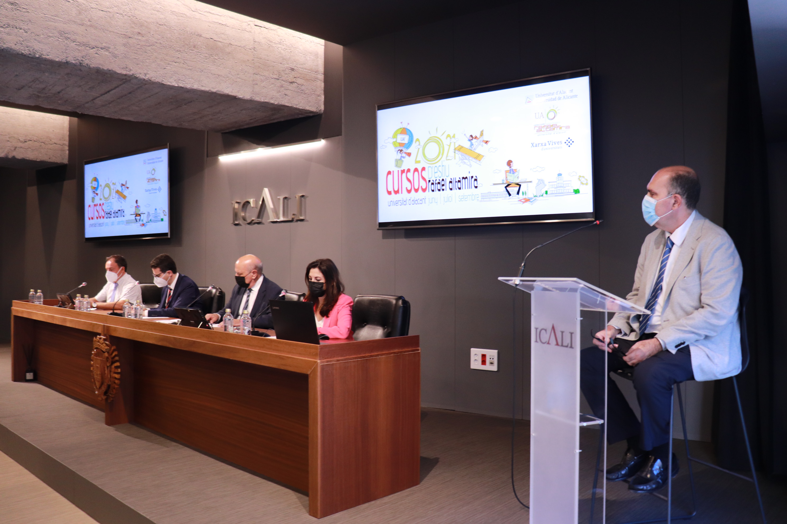 El director de la Oficina Española de Patentes y Marcas, inaugura el curso de verano de la UA y el ICALI «Retos de la digitalización en el derecho de la empresa y del mercado»