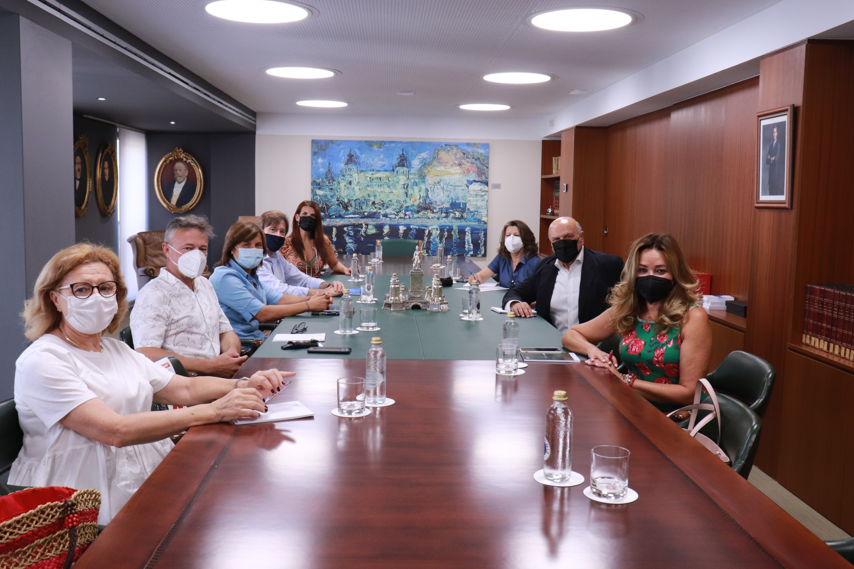 La Abogacía y la Procura de Alicante unen fuerzas para impulsar mejoras en el ejercicio profesional
